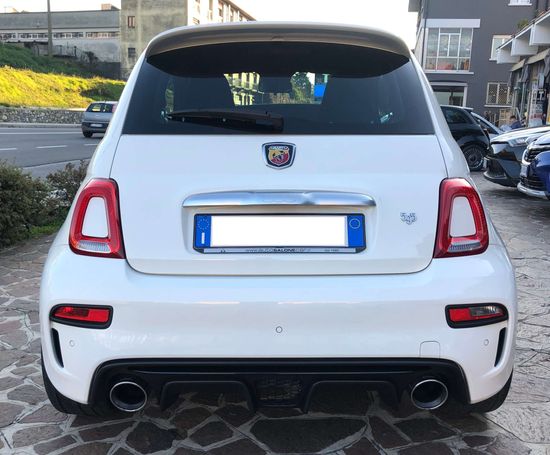 Abarth 595 Turismo 1.4 T-Jet 165 121 kW image number 4