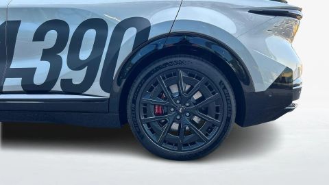 Car image 27