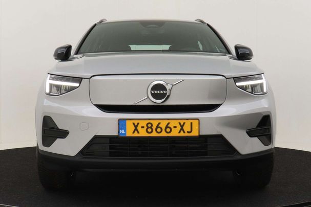 Volvo XC40 Single Motor Essential 175 kW image number 8