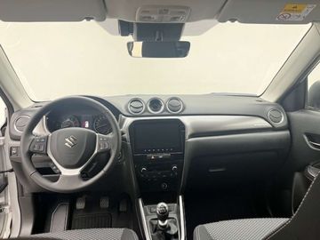 Car image 10