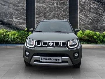 Car image 4