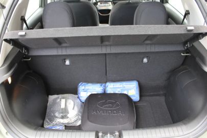 Car image 23