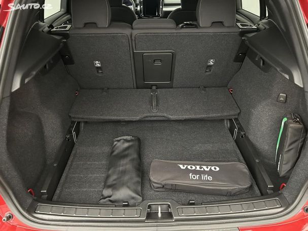 Volvo XC40 B3 Plus Dark 120 kW image number 25