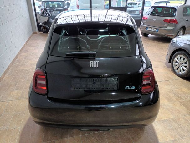 Fiat 500 e 70 kW image number 4