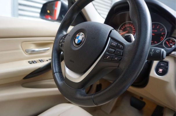 BMW 328i Touring Luxury Line 180 kW image number 34