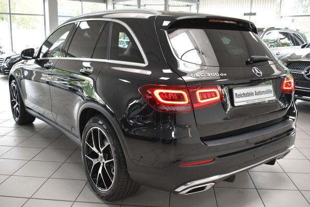 Mercedes-Benz GLC 300 de 225 kW image number 5