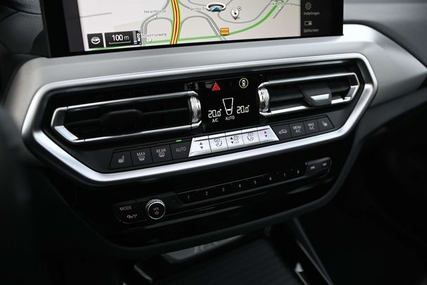 BMW iX3 210 kW image number 14