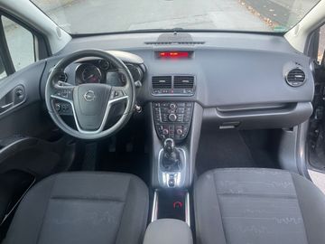 Car image 11