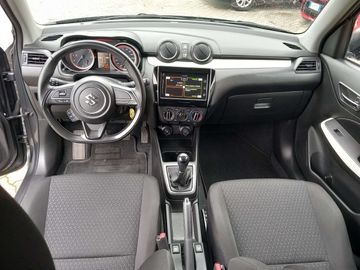 Car image 11