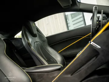 Car image 34