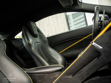 Car image 34