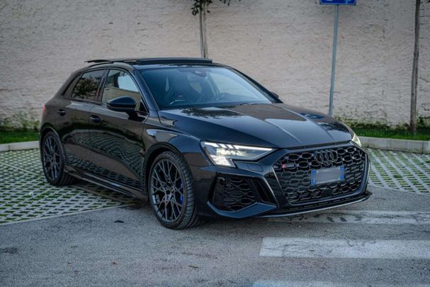 Audi RS3 Performance 299 kW image number 1