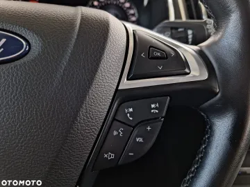 Car image 40