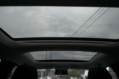 Car image 36