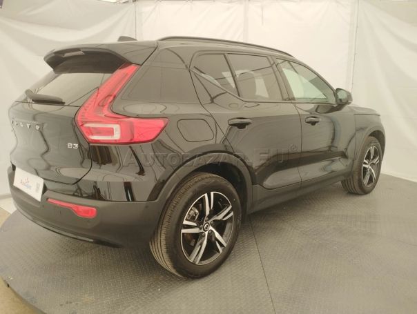 Volvo XC40 B3 Plus Dark 120 kW image number 3