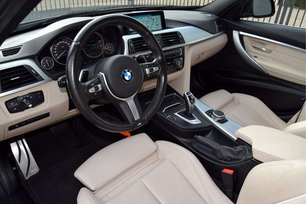 BMW 320i Touring 135 kW image number 16