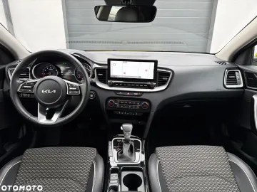 Car image 37