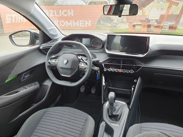 Car image 16