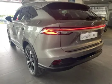 Car image 37
