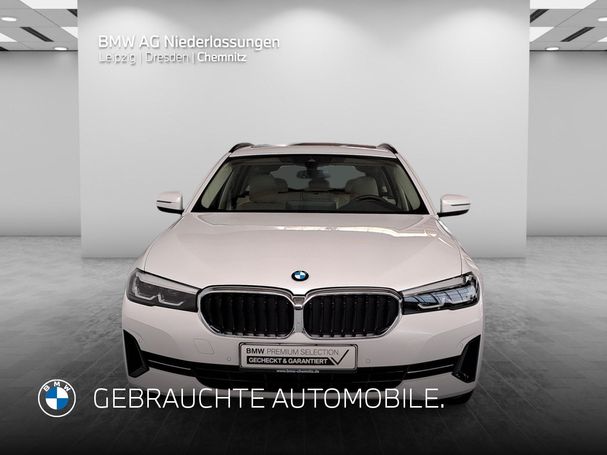 BMW 520i Touring 135 kW image number 2