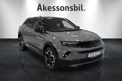 Car image 2
