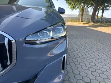 Car image 35