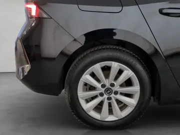 Car image 28