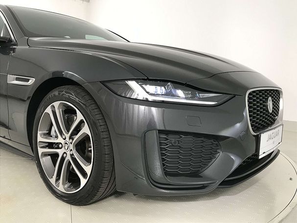 Jaguar XE 150 kW image number 10