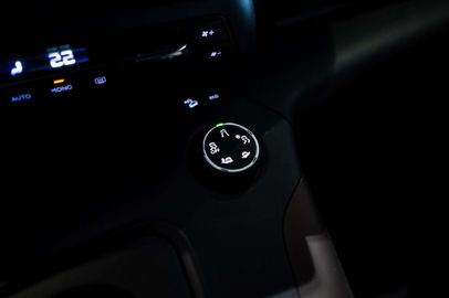 Car image 36