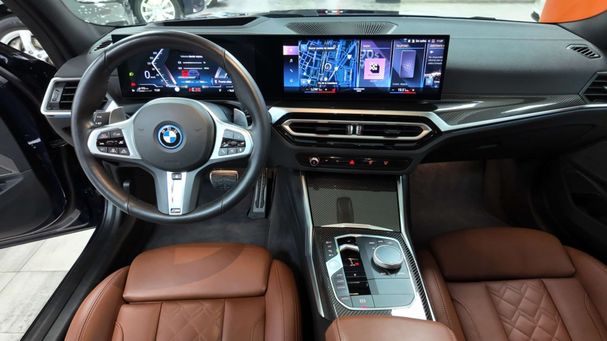 BMW 330e Touring xDrive 215 kW image number 46