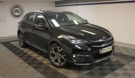 Car image 2