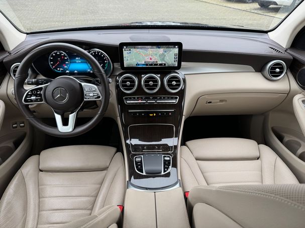 Mercedes-Benz GLC 300 e 4Matic 235 kW image number 13