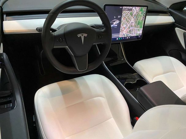 Tesla Model 3 AWD 350 kW image number 13