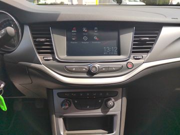 Car image 14