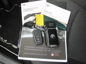 Car image 35