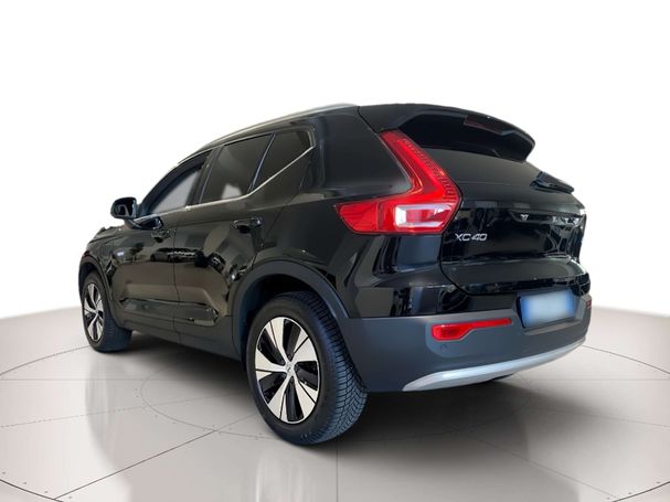 Volvo XC40 Recharge T4 Core 155 kW image number 3