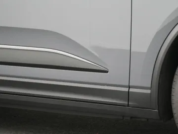 Car image 45