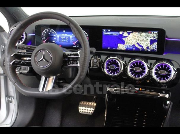 Mercedes-Benz A 200 7G-DCT Line 120 kW image number 7