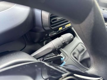 Car image 37