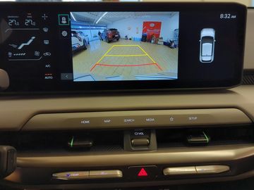 Car image 30