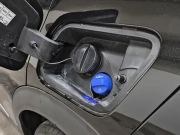 Car image 37