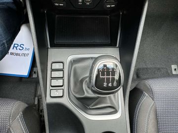 Car image 14