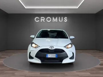 Car image 2