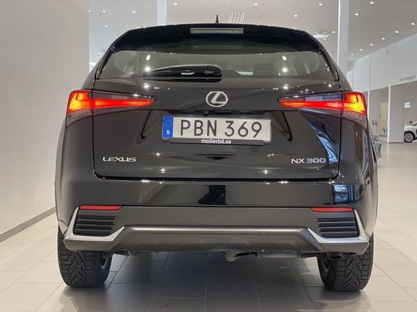 Lexus NX 300 H 145 kW image number 7