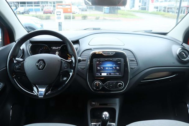 Renault Captur TCe Dynamique 66 kW image number 4