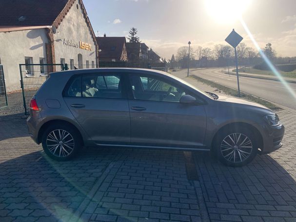 Volkswagen Golf 63 kW image number 4