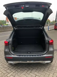 Car image 47