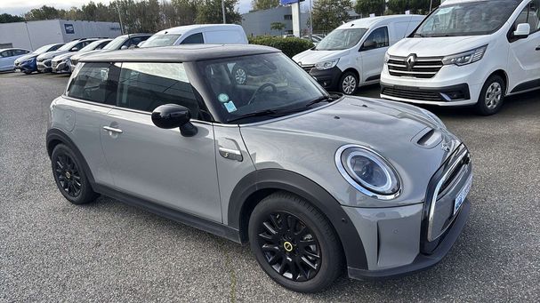 Mini Cooper SE Edition Premium 137 kW image number 6