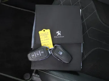 Car image 35