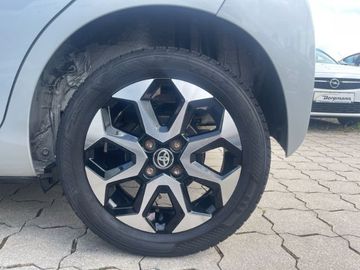 Car image 23